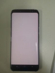 Galaxy S8 red screen issue